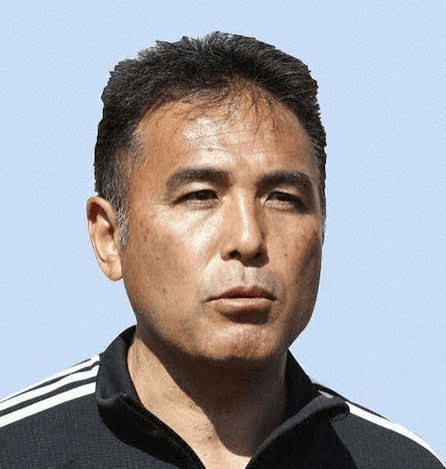 日本足协高层飞机上观看儿童色情片，丢工作并被法国禁入境十年