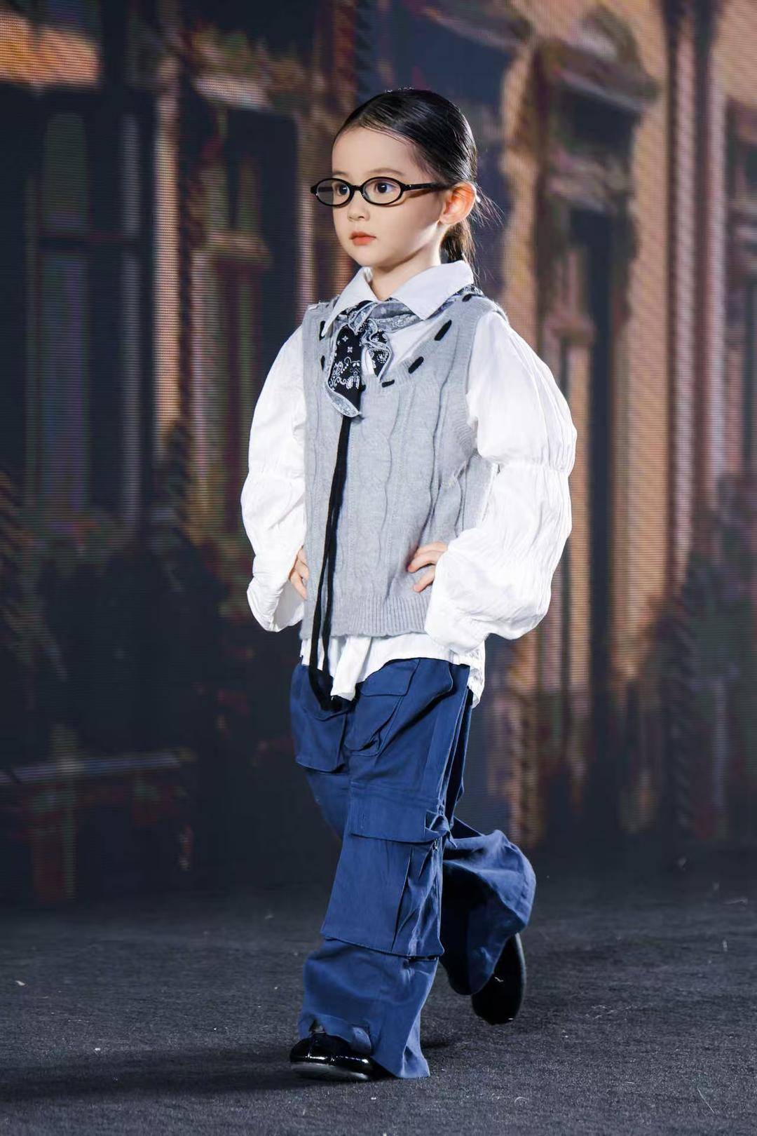 非遗惊艳、萌娃抢镜、大码模特出圈！南京国际时尚周看点太密