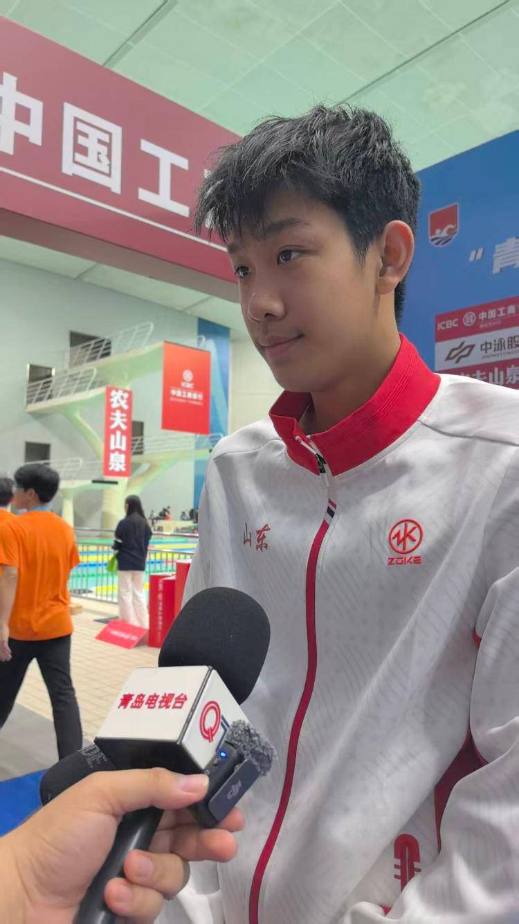 战胜孙杨和潘展乐！18岁青岛小将张展硕拿下全运会400米自由泳金牌