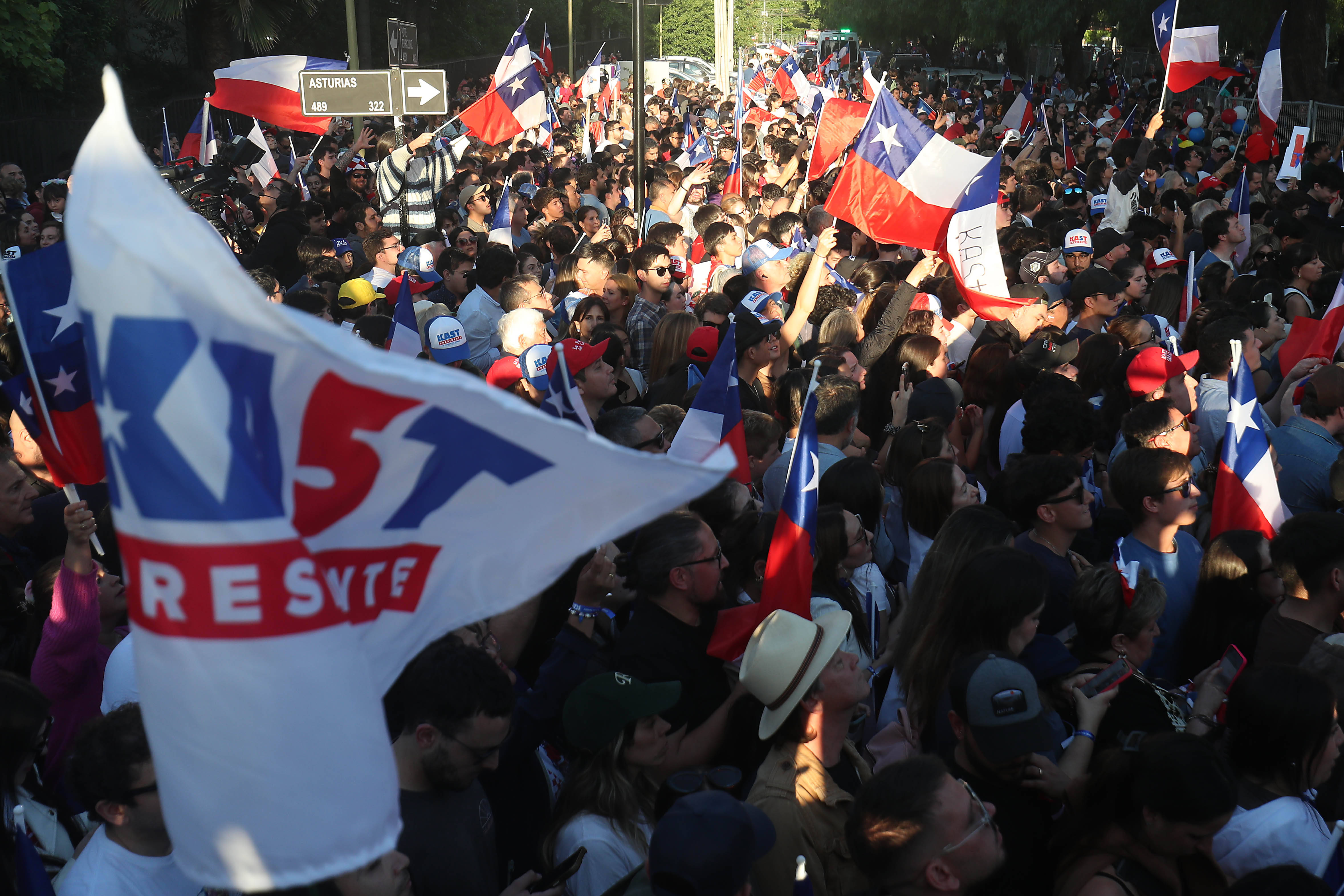 智利选出了新总统,他是谁?