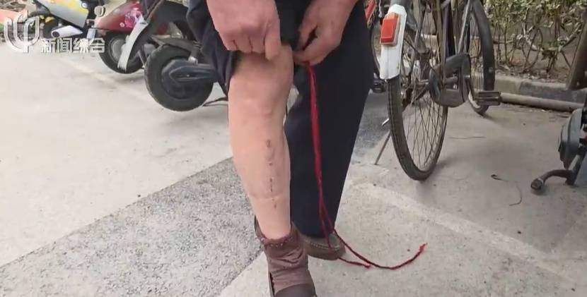 太夸张！上海人比比谁家楼下井盖多！有人家门口100个，“走路难！到处都像贴膏药”...