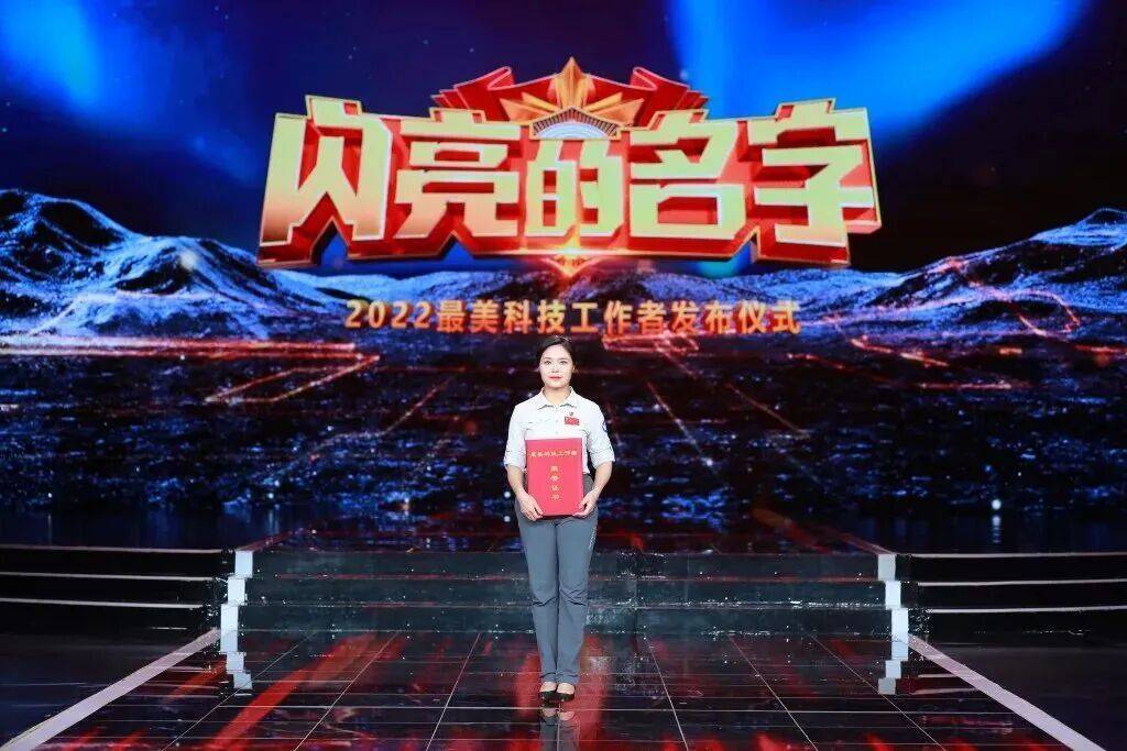 突然爆火！浙大女博士一个月涨粉超50万，“我是过了把瘾”！网友：丝滑入脑……